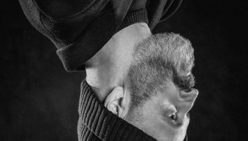 Mile Kekin se uozbiljio: Nakon viralne zaje...zezancije, stiže „Neispravni vokalist“